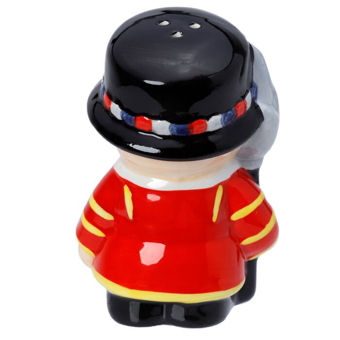 London Guardsman & Beefeater Ceramic Salt & Pepper Shakers