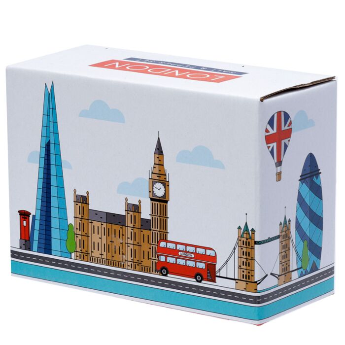 London Guardsman & Beefeater Ceramic Salt & Pepper Shakers