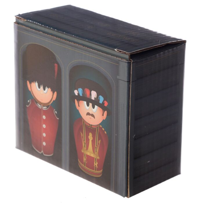 London Guardsman & Beefeater Ceramic Salt & Pepper Shakers