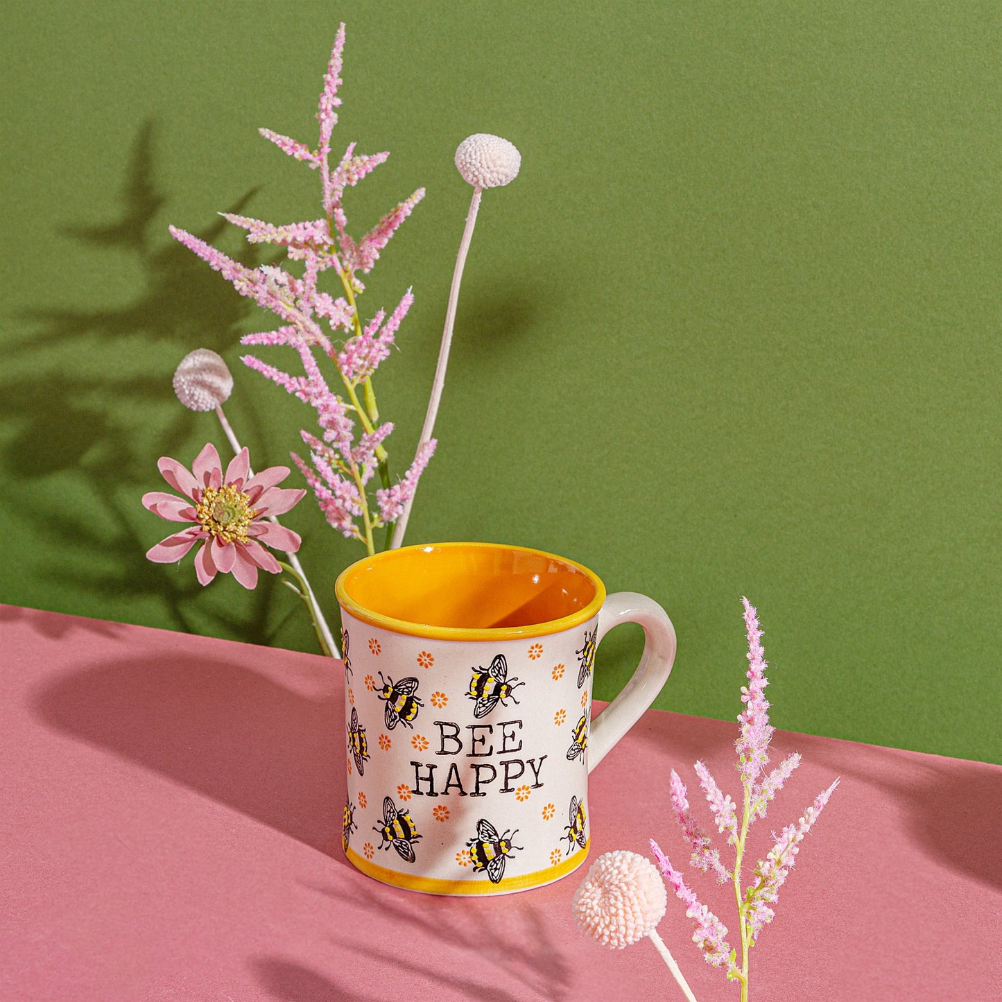 Sass & Belle Bee Happy Yellow Mug – 400ml Ceramic Coffee & Tea Cup