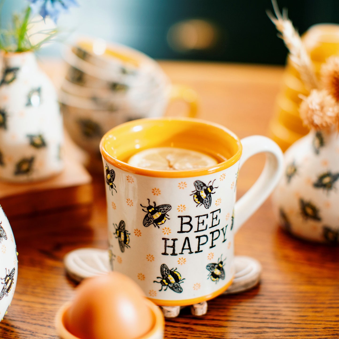 Sass & Belle Bee Happy Yellow Mug – 400ml Ceramic Coffee & Tea Cup