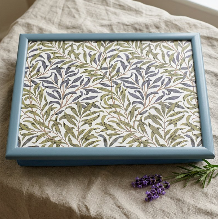 William Morris Willow Bough lap tray with cushion base